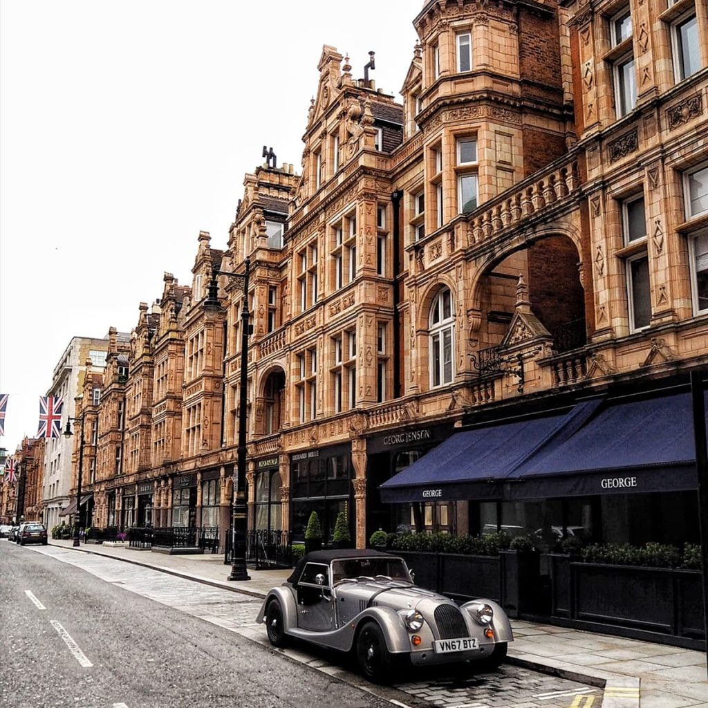 What makes Mayfair such an iconic part of London?